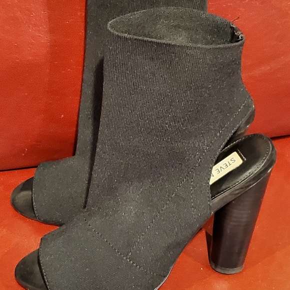 Worn once, i will clean them up before shipping - Picture 2 of 4